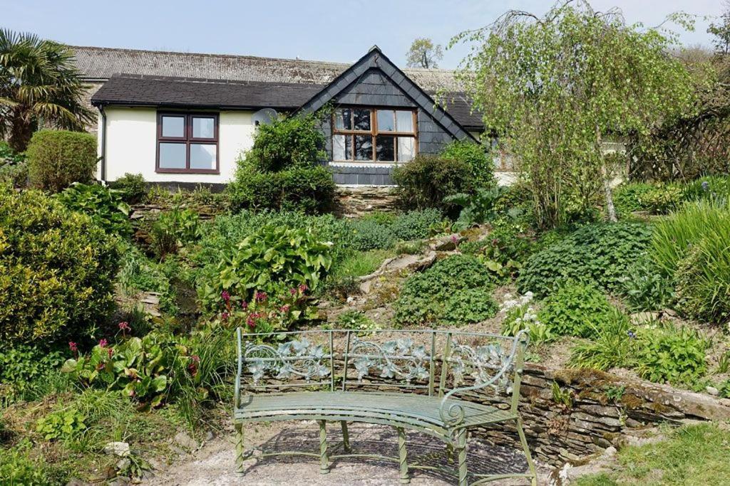 Greenswood Cottage - Cosy Cottage, Rural Location, Beautiful Landscaped Gardens With Pond And Lake ดาร์ตมัธ ภายนอก รูปภาพ