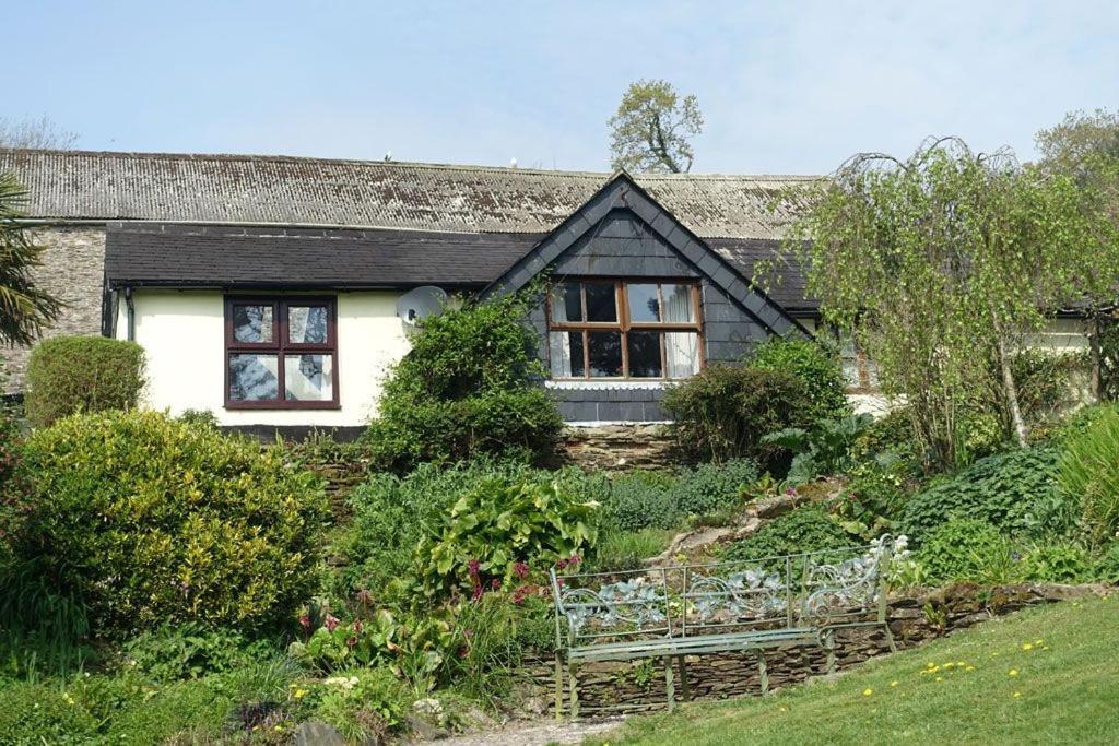 Greenswood Cottage - Cosy Cottage, Rural Location, Beautiful Landscaped Gardens With Pond And Lake ดาร์ตมัธ ภายนอก รูปภาพ